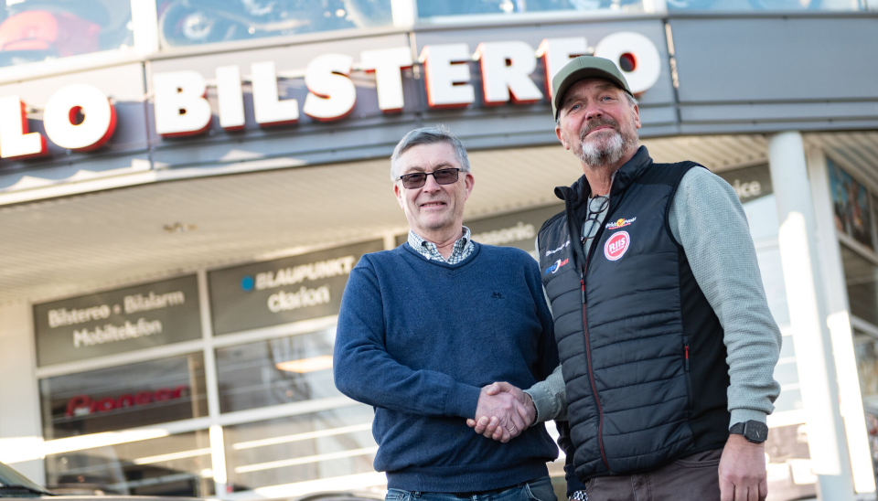 F. v.: Ulf Anton Malnes er største eier og daglig leder i Oslo Bilstereo AS - som nå overtas av Per Bergersen og hans Bergersen Bil og Karosseri AS.