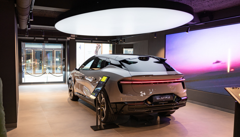 Lotus driver eget showroom midt i Oslo sentrum.
