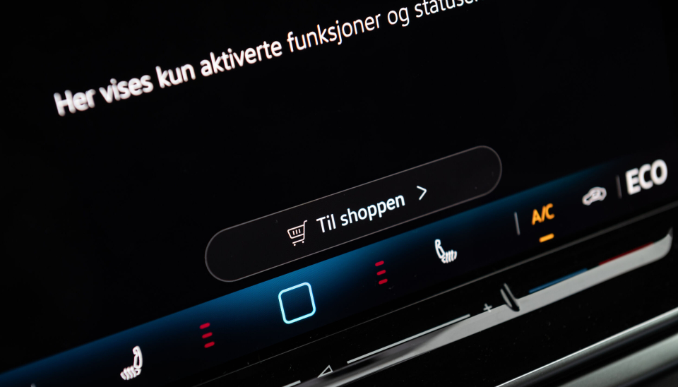 Stadig flere biler tilbyr en egen nettbutikk for oppgraderinger.
