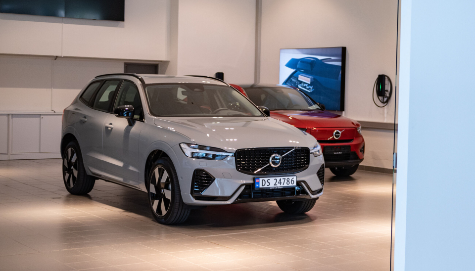 Volvo XC60 ble den nest mest registrerte ladehybriden i mars, bare slått av storebror XC90.