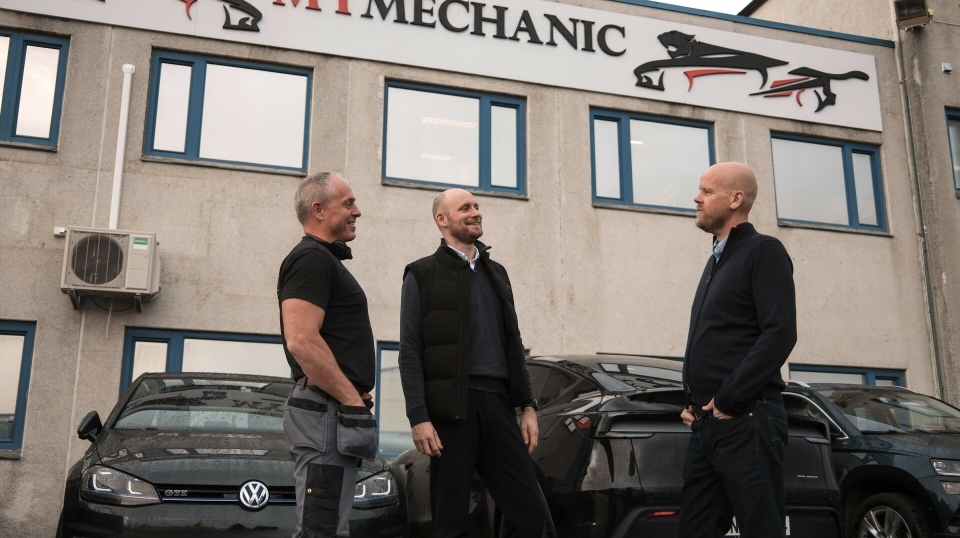 Motor-Trade Gruppen kjøper seg inn i MyMechanic – satser tungt på elbil og bilelektronikk