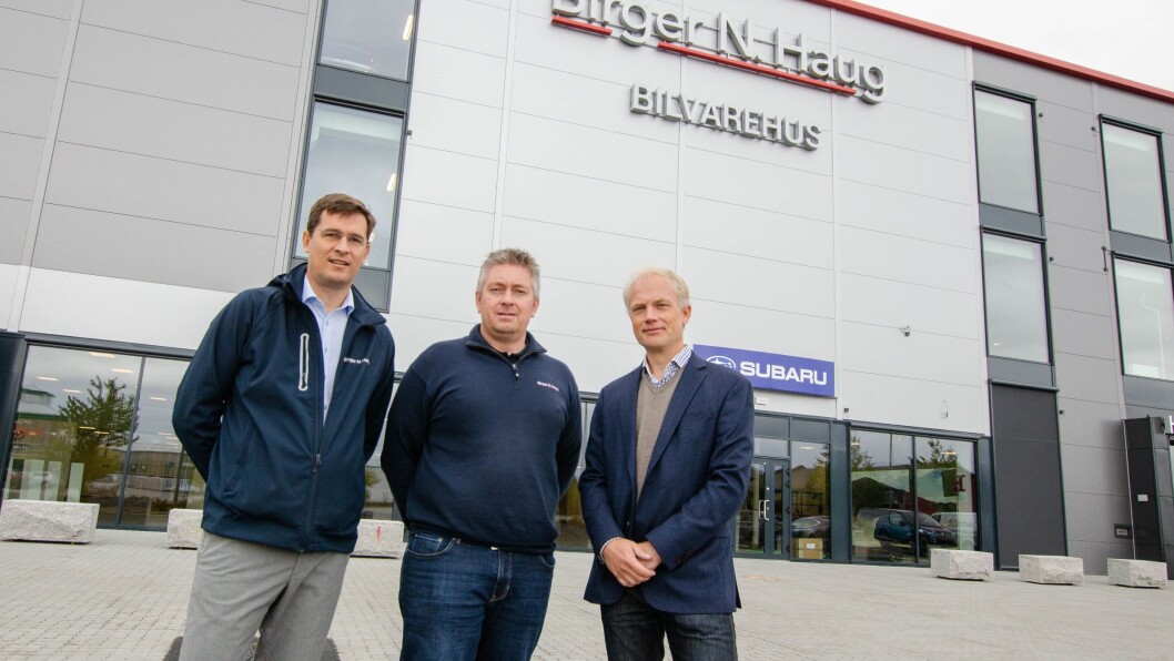 F. v.: Lars Borger Hansen (adm. dir. Birger N. Haug), Andreas Lund (daglig leder BNH Gardermoen) og Harald Frigstad (adm. dir. Birger N. Haug Holding). F. v.: Lars Borger Hansen (adm. dir. Birger N. Haug), Andreas Lund (daglig leder BNH Gardermoen) og Harald Frigstad (adm. dir. Birger N. Haug Holding).