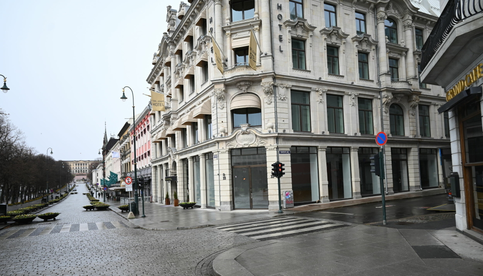 Nio-showroomet får eksponering både fra Karl Johans gate og Rosenkrantz' gate.