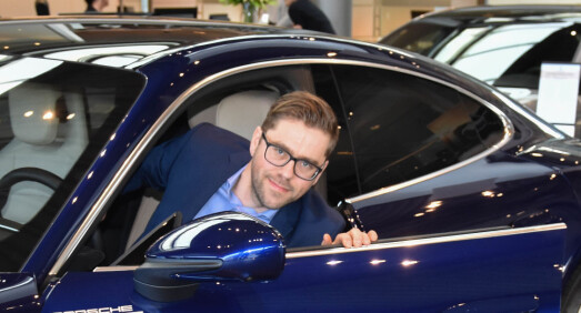 Skade-sertifiseringer og nye forretningsområder: Porsche rigger seg for elbil-parken Skade-sertifiseringer og nye forretningsområder: Porsche rigger seg for elbil-parken