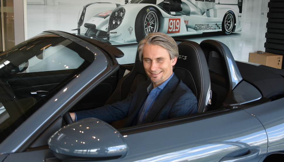 Administrerende direktør i Autozentrum Sport AS, Morten Scheel, fratrer ved årsskiftet.