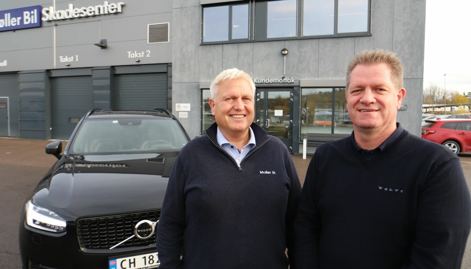 F. v.: Kurt Eskevik, leder for Møller Bil Skade, og Tom Bendiksen, administrerende direktør i Volvo Car Stor-Oslo.
