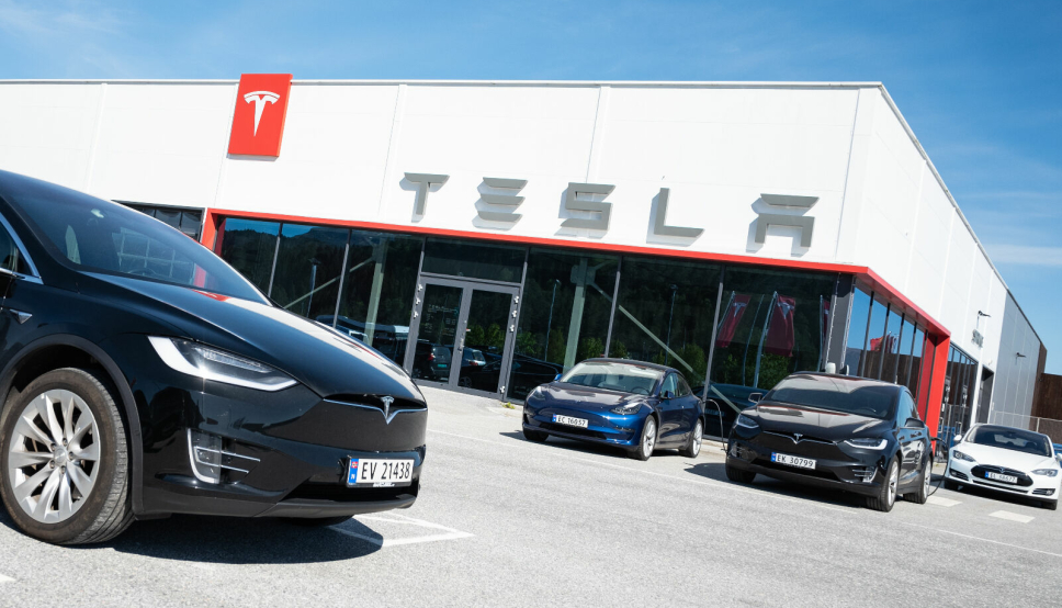 Tesla planlegger en tredje lokasjon i Bergens-regionen. Bildet viser merkets anlegg på Digerneset utenfor Ålesund.